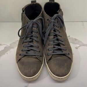 Men’s high top sneakers size 9